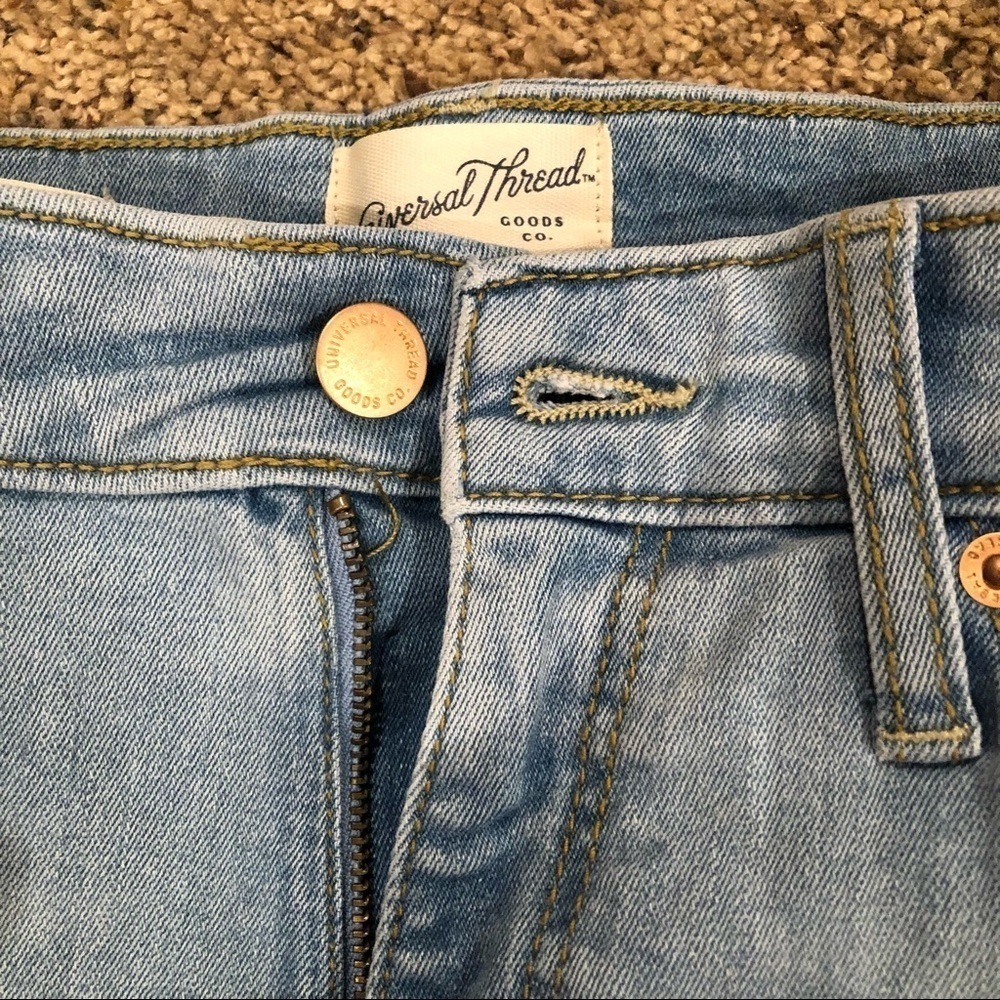 Universal Thread Bermuda Jean Shorts / NWT/ High Rise/ Size 6 - Picture 6 of 11